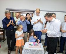 Menina conhece impressora 3D da Carreta da Inovação e recebe prótese de mão desenvolvida pelo Estado Foto: Prefeitura de Mamborê