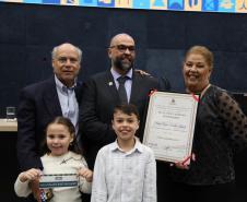 Pesquisador da UEL vence prêmio por método inovador de cirurgia para cardiopatia rara