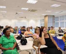 Mais de 100 idosos participam de workshops sobre letramento em inteligência artificial