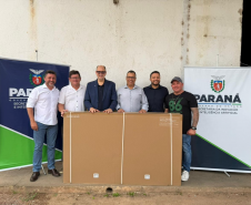 SEIA entrega 80 telas interativas para 13 municípios com o Plano Paraná Mais Cidades