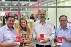 Paraná recebe 12 mil smartphones para iniciar projeto de inovação em escolas públicas