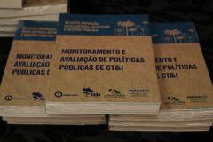 Durante o evento Inovação e Justiça com Perspectiva de Gênero, a Secretaria da Inovação e Inteligência Artificial (SEIA) em conjunto com a Secretaria de Ciência, Tecnologia e Ensino Superior (Seti), Fundação Araucária e Instituto Paranaense de Direito Administrativo (IPDA), promoveram a 3ª edição da revista Inovação, Inteligência Artificial e Gestão Pública.