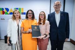 Paraná firma cooperação com o MCTI para projetos de inovação e transformação tecnológica