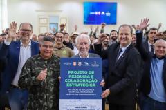 Paraná firma parceria com Exército para pesquisas com IA e cibersegurança