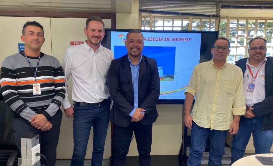 SEI recebe visita da CEEP Assaí