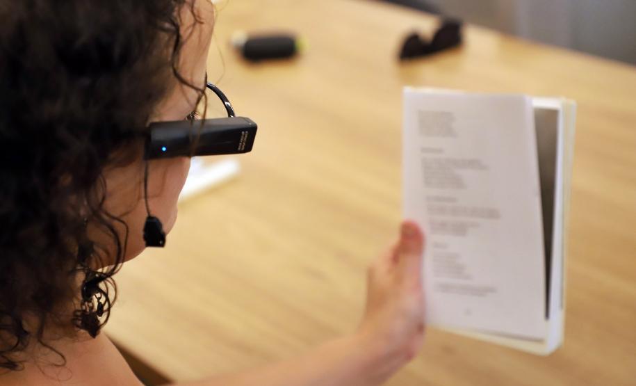 O Governo do Paraná, por meio da Secretaria de Inovação, Modernização e Transformação Digital, adquiriu equipamentos para deficientes visuais. Foto: Roberto Dziura Jr/AEN