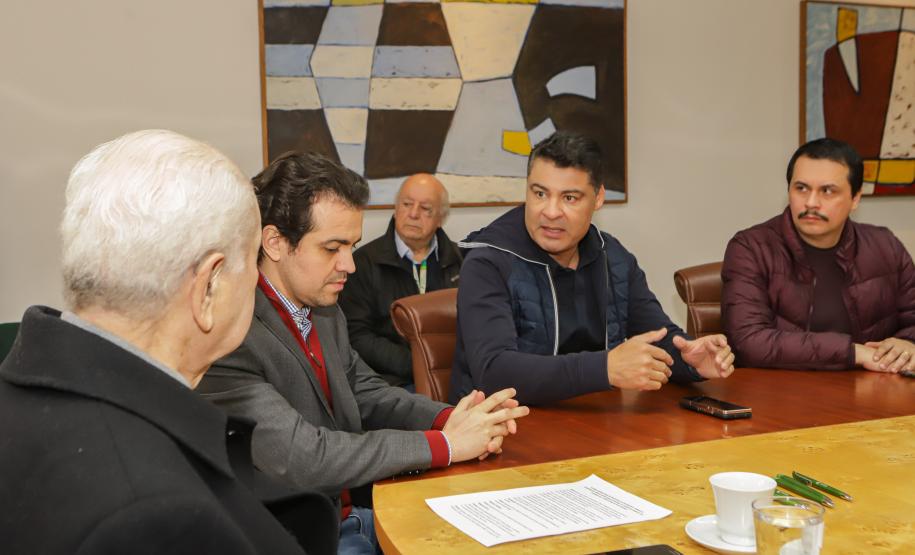 Estado e BRDE firmam parceria com Prefeitura de Pato Branco para investimentos em inovação. Foto: Roberto Dziura Jr/AEN