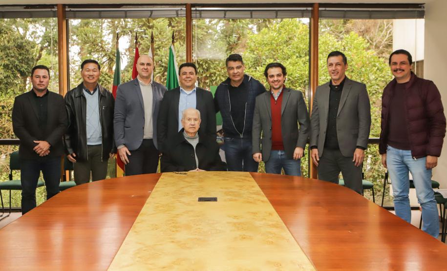 Estado e BRDE firmam parceria com Prefeitura de Pato Branco para investimentos em inovação. Foto: Roberto Dziura Jr/AEN