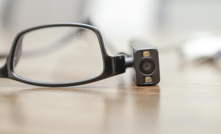 O Governo do Paraná, por meio da Secretaria de Inovação, Modernização e Transformação Digital, adquiriu equipamentos para deficientes visuais. Foto: Roberto Dziura Jr/AEN