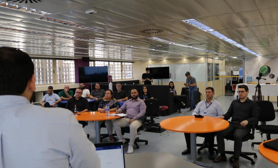 Mais sete municípios recebem capacitação para utilizar plataforma de negócios. Foto: SEI/Celepar