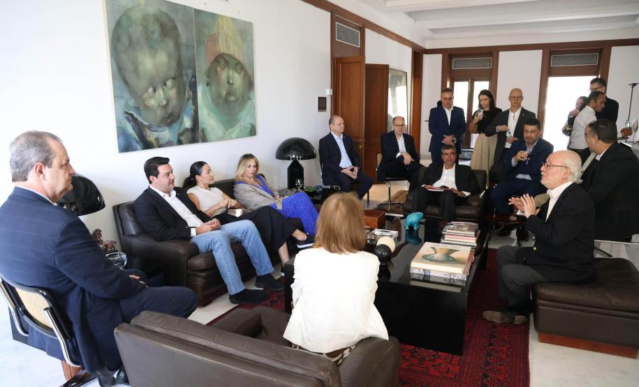 Mumbai - Índia, 11-04-2024 - A comitiva paranaense liderada pelo governador Carlos Massa Ratinho Junior iniciou, nesta quinta-feira (11), os compromissos da missão internacional na Índia com uma visita ao grupo Tata Consultancy Services (TCS), multinacional que é líder global em serviços de tecnologia, em Mumbai. Foto: Jonathan Campos/Secom