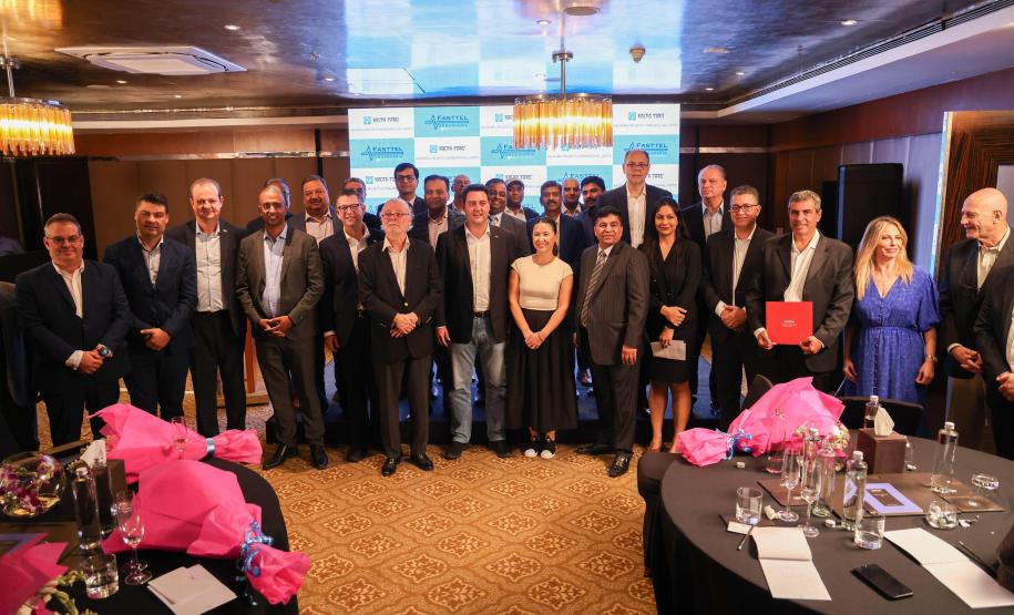 Mumbai - Índia, 11-04-2024 - A comitiva paranaense liderada pelo governador Carlos Massa Ratinho Junior iniciou, nesta quinta-feira (11), os compromissos da missão internacional na Índia com uma visita ao grupo Tata Consultancy Services (TCS), multinacional que é líder global em serviços de tecnologia, em Mumbai. Foto: Jonathan Campos/Secom