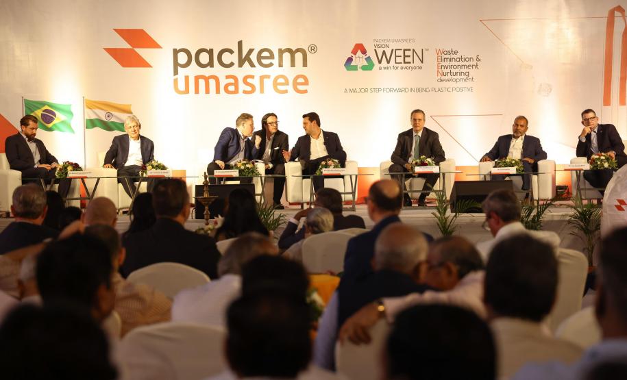 Maior recicladora de garrafas pet do Paraná inaugura fábrica de big bags na Índia. Foto: Jonathan Campos/Secom