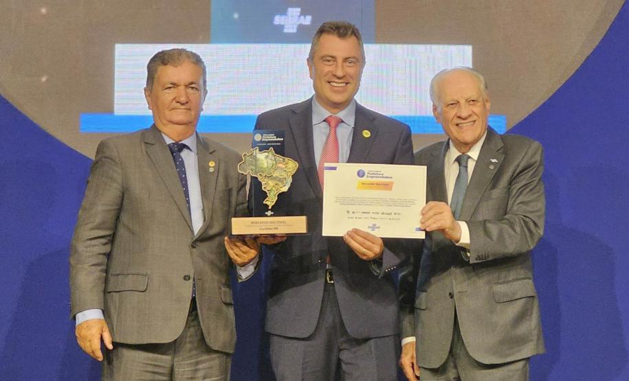 Curitiba e Assaí conquistaram na noite de terça-feira (11), o primeiro lugar na etapa nacional do 12º Prêmio Sebrae Prefeitura Empreendedora (PSPE) - Na foto, o prefeito de Assaí, Michel Ângelo Bomtempo. Foto: Eduardo Pereira - Sebrae/PR