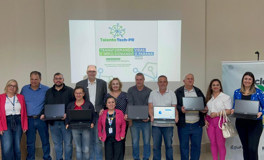 Municípios das regiões Norte e Norte Pioneiro recebem notebooks do Talento Tech. Foto: Gabriel Pires/SEI