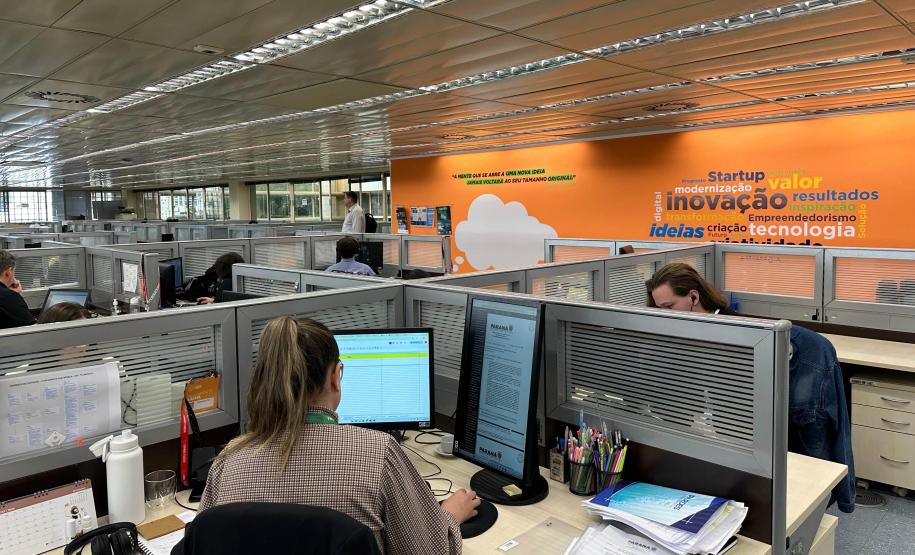 238 especialistas em IA de 15 estados disputam vaga de diretor no Governo do Paraná