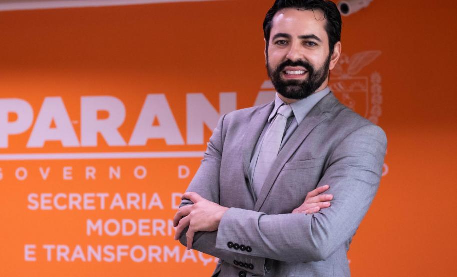 A Secretaria da Inovação, Modernização e Transformação Digital (SEI) anunciou o nome do profissional escolhido para a vaga de Diretor de Transformação Digital com foco em Inteligência Artificial (IA).- O administrador Rafael Sanchez Loureiro, 43 anos, foi escolhido para assumir a vaga de diretor.