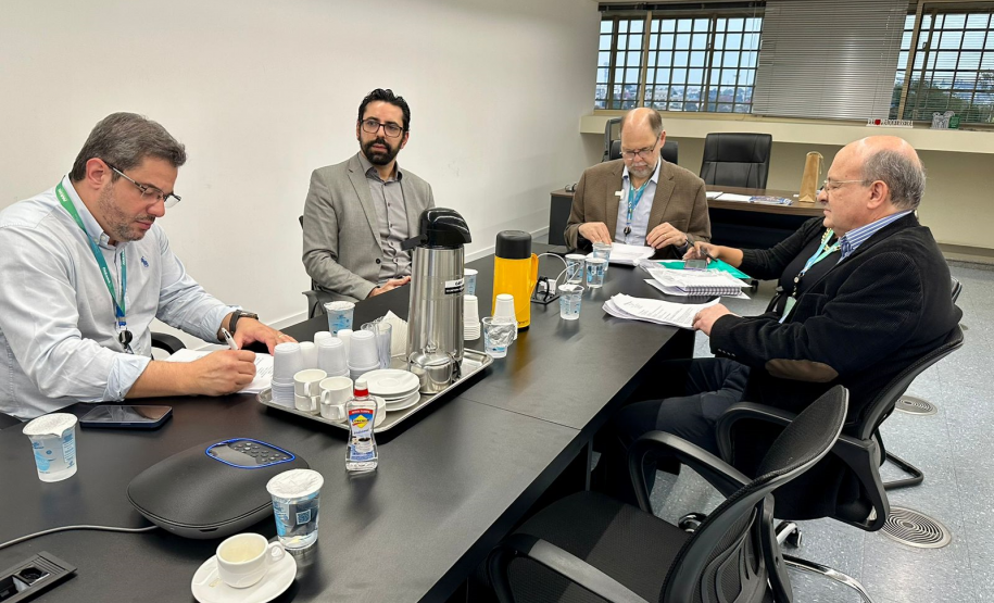 A Secretaria da Inovação, Modernização e Transformação Digital (SEI) anunciou o nome do profissional escolhido para a vaga de Diretor de Transformação Digital com foco em Inteligência Artificial (IA).- O administrador Rafael Sanchez Loureiro, 43 anos, foi escolhido para assumir a vaga de diretor.