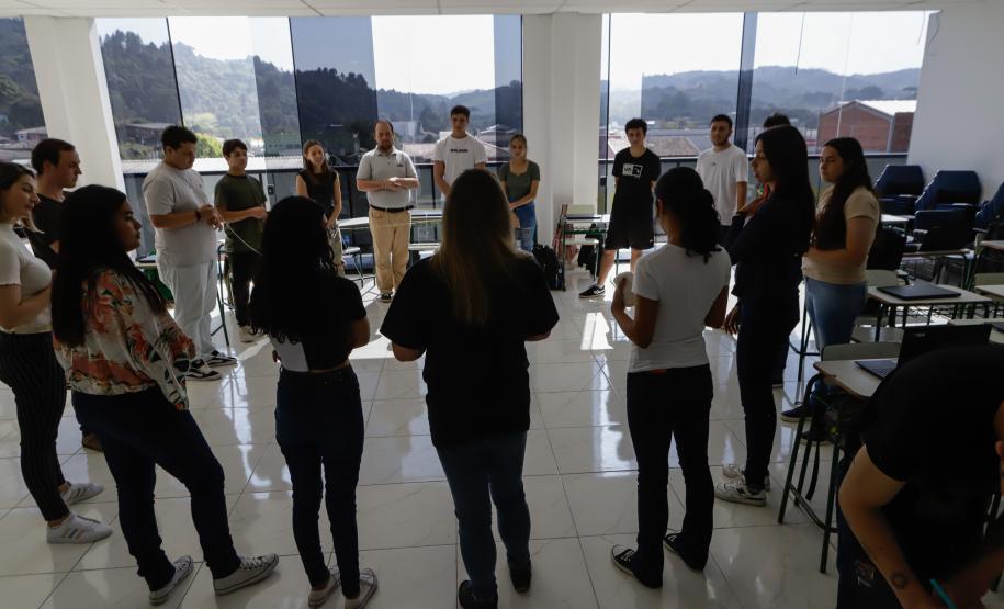 Alunos do Talento Tech fazem primeira prova presencial nos 50 municípios do projeto