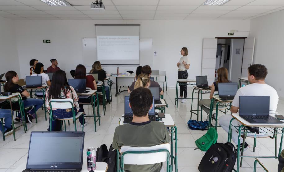 Alunos do Talento Tech fazem primeira prova presencial nos 50 municípios do projeto