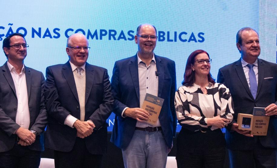 Estado lança 1ª edição da revista Inovação, Inteligência Artificial e Gestão Pública