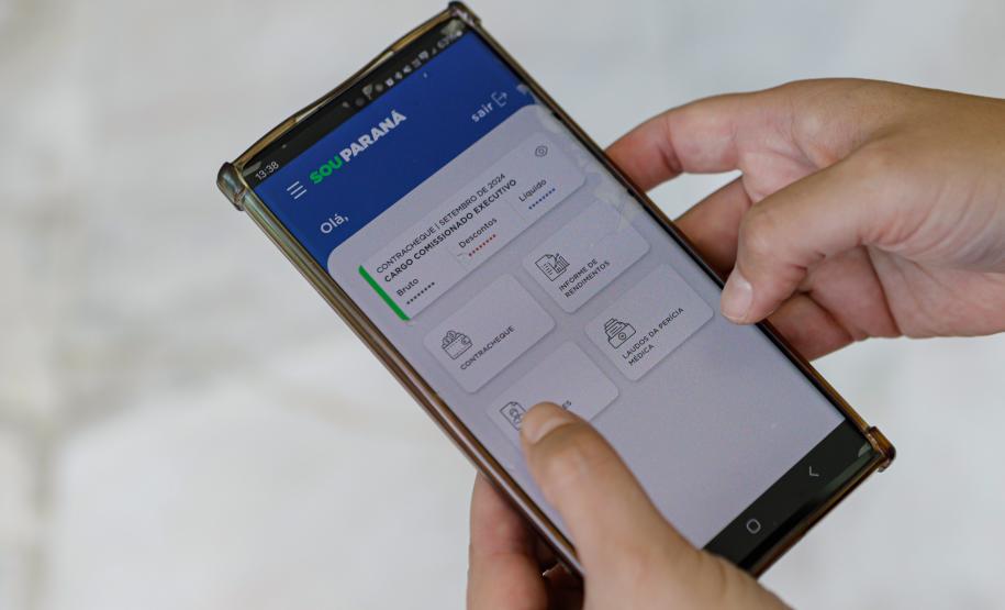 Curitiba, 25 de outubro de 2024 - Apresentação para o governador Carlos Massa Ratinho Junior do aplicativo Sou Paraná Conecta, destinado para servidores estaduais.