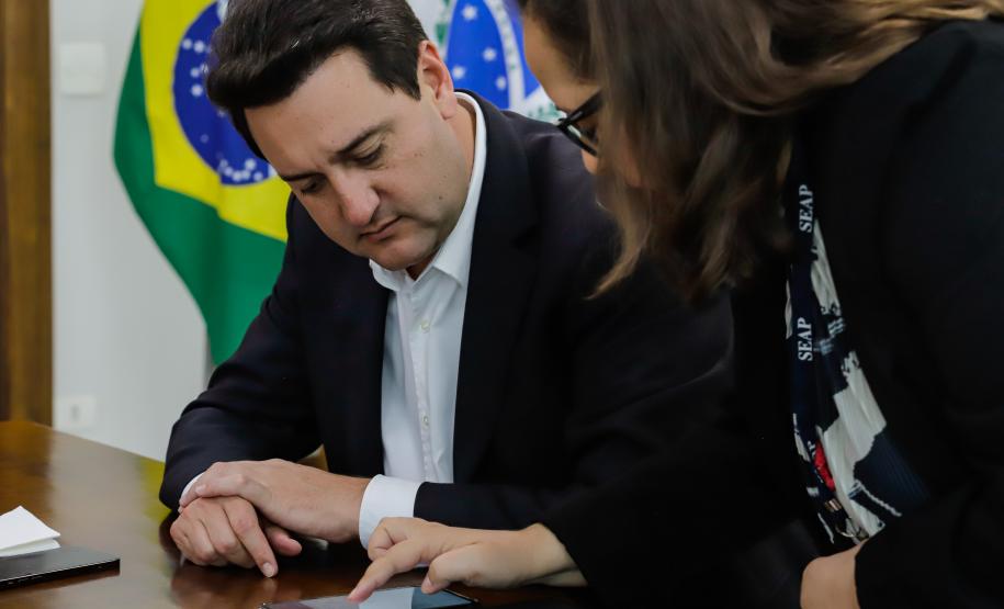 Curitiba, 25 de outubro de 2024 - Apresentação para o governador Carlos Massa Ratinho Junior do aplicativo Sou Paraná Conecta, destinado para servidores estaduais.