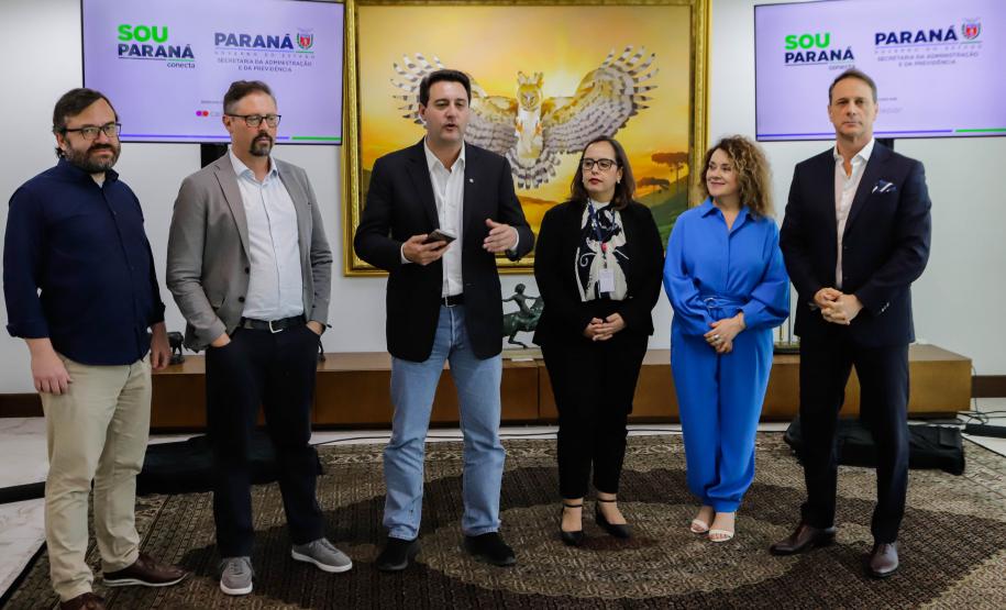 Curitiba, 25 de outubro de 2024 - Apresentação para o governador Carlos Massa Ratinho Junior do aplicativo Sou Paraná Conecta, destinado para servidores estaduais.