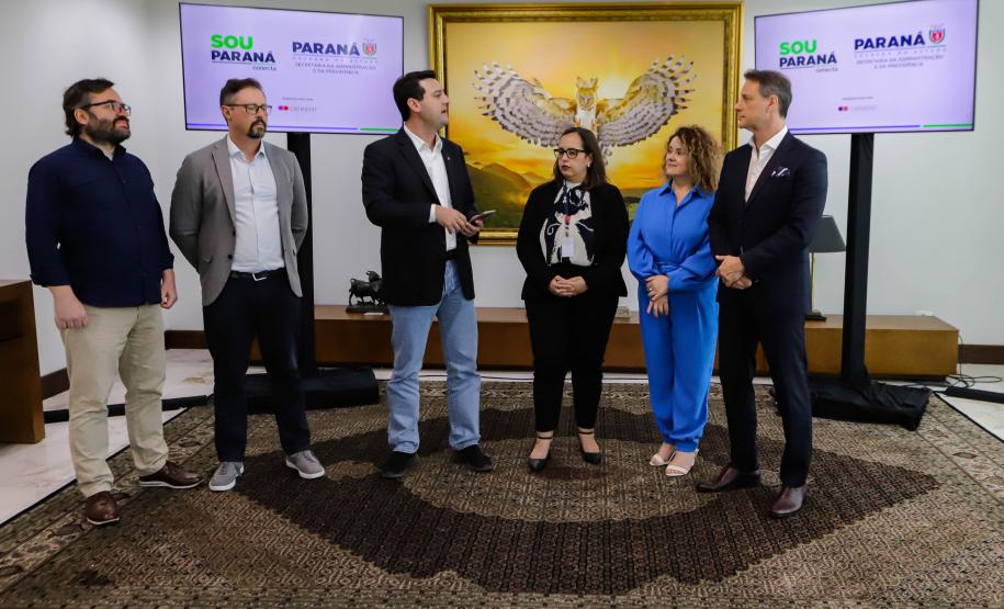 Curitiba, 25 de outubro de 2024 - Apresentação para o governador Carlos Massa Ratinho Junior do aplicativo Sou Paraná Conecta, destinado para servidores estaduais.