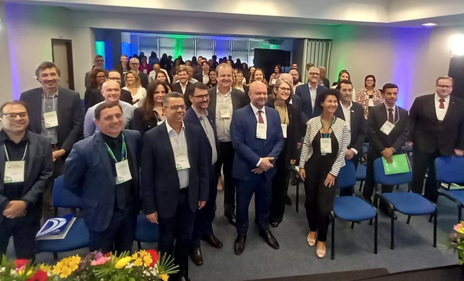 Instituições de ICT e fundações discutem fortalecimento da pesquisa e inovação no Paraná