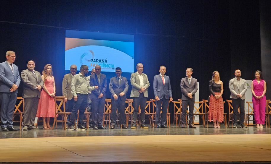 Semana Paraná Faz Ciência começa com anúncio de R$ 20 milhões e nova rede de pesquisa