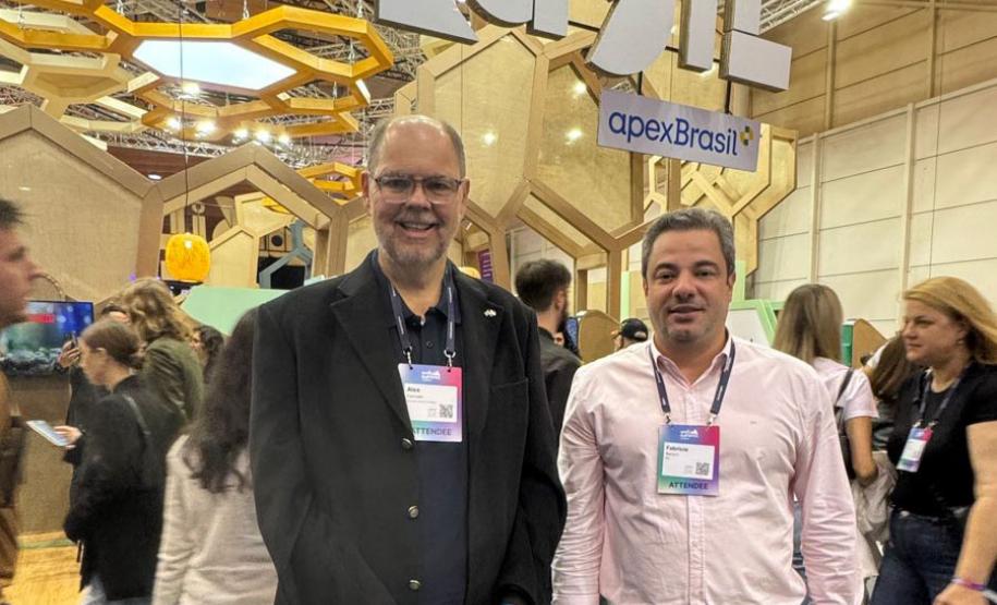 Paraná estreita relações com instituições portuguesas para trazer oportunidade em inovação e inteligência artificial - A equipe do Paraná participou da feira do Web Summit 2024, passando por diversos stands de startups participantes do evento e assistindo painéis sobre como a inteligência artificial pode tornar o trabalho em empresas mais ágil