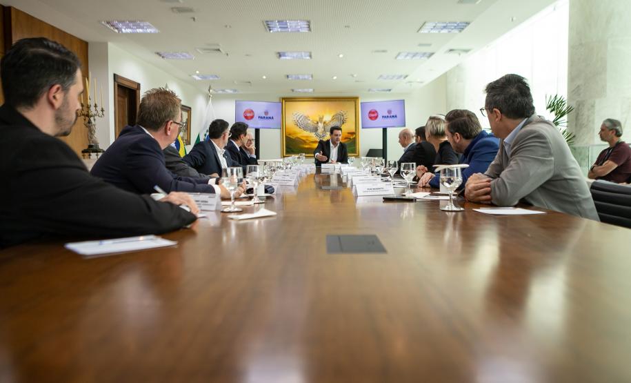 Curitiba, 13 de novembro de 2024 - Governo do Paraná e Claro firmam parceria para ampliar cobertura móvel em áreas rurais do Paraná.