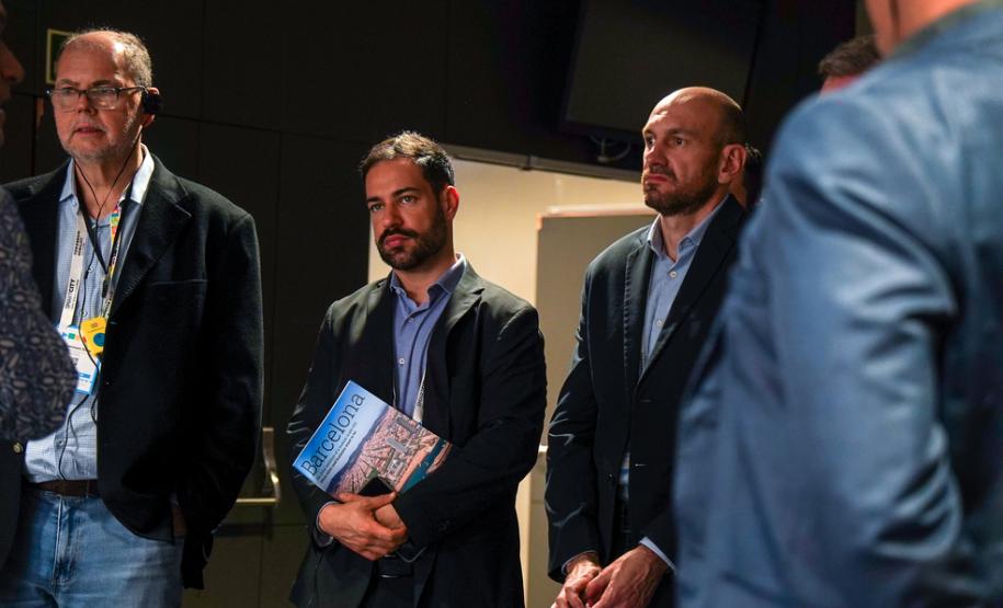 Representantes da Secretaria da Inovação, Modernização e Transformação Digital integraram a delegação brasileira que participou do Smart City Expo World Congress. Debates e visitas técnicas permitiram oportunidade de captação de conhecimentos para manter o Paraná como um dos estados mais inovadores.