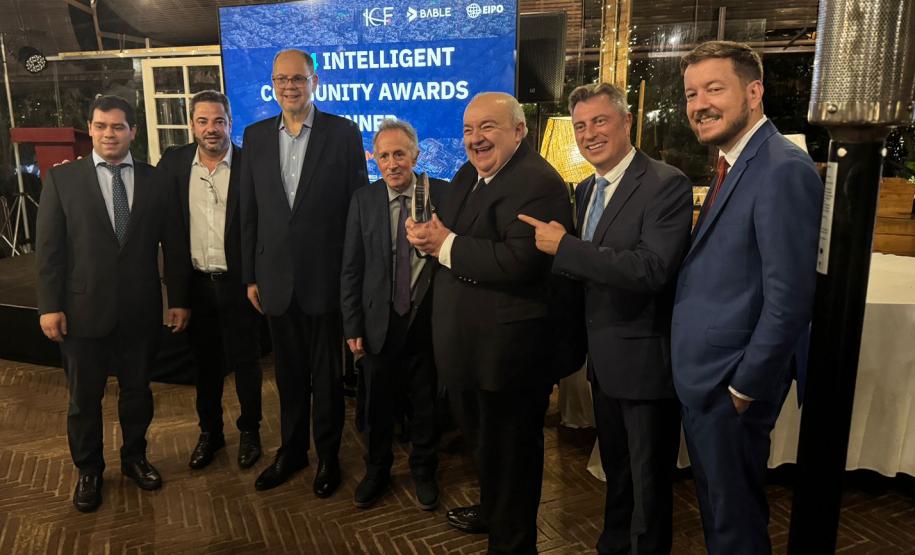 Curitiba é eleita a Comunidade Mais Inteligente do Mundo e, em menos de um ano, vence 7 prêmios internacionais