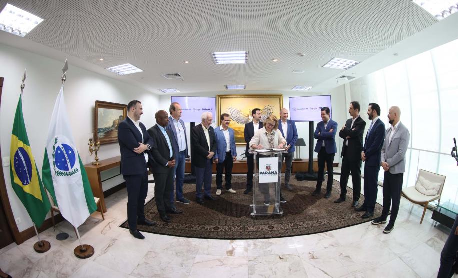 Em parceria com a Google, Estado amplia cursos de IA para alunos do Talento Tech