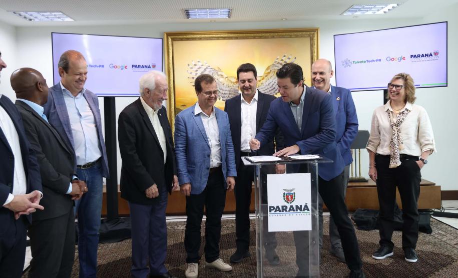 Em parceria com a Google, Estado amplia cursos de IA para alunos do Talento Tech