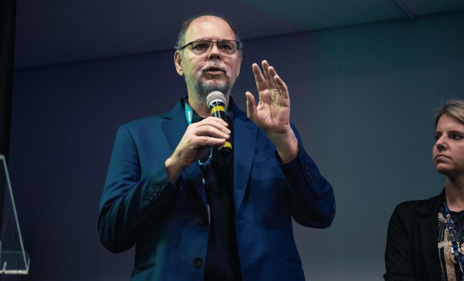 Mais de 100 pessoas participaram do encontro para discutir a futura licitação para contratação de serviços especializados de arquitetura e engenharia do espaço que será o hub de tecnologia, inovação, lazer e cultura, em Curitiba.