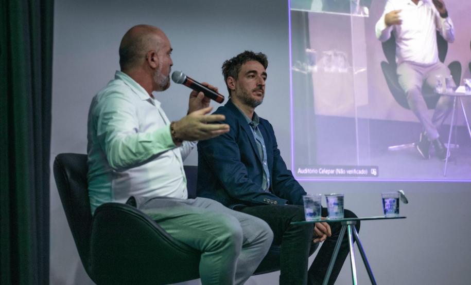 Mais de 100 pessoas participaram do encontro para discutir a futura licitação para contratação de serviços especializados de arquitetura e engenharia do espaço que será o hub de tecnologia, inovação, lazer e cultura, em Curitiba.