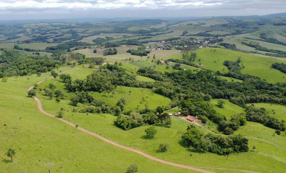 Acordo inédito do Governo com operadoras de telefonia móvel leva conectividade à área rural