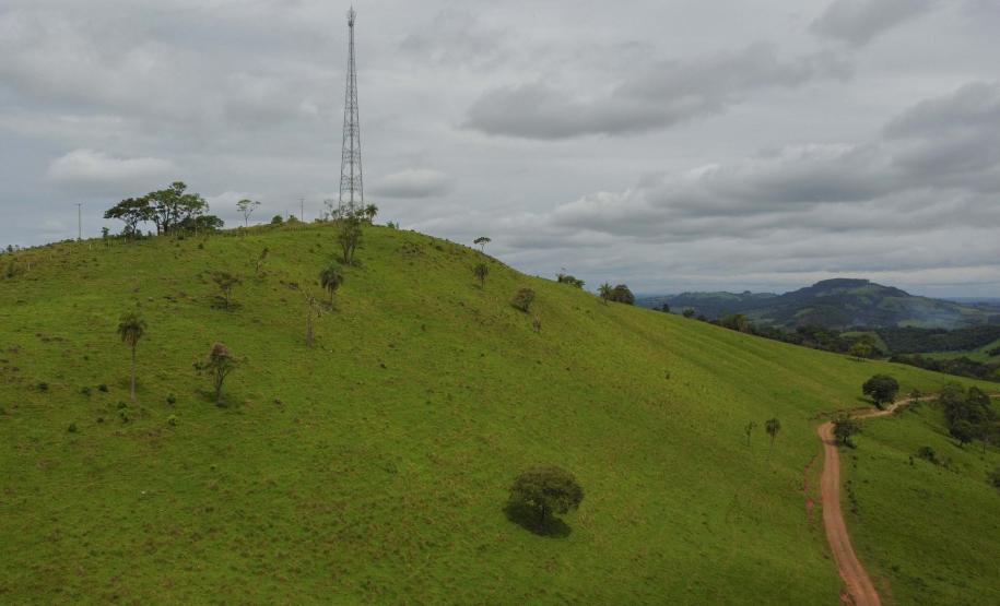 Acordo inédito do Governo com operadoras de telefonia móvel leva conectividade à área rural