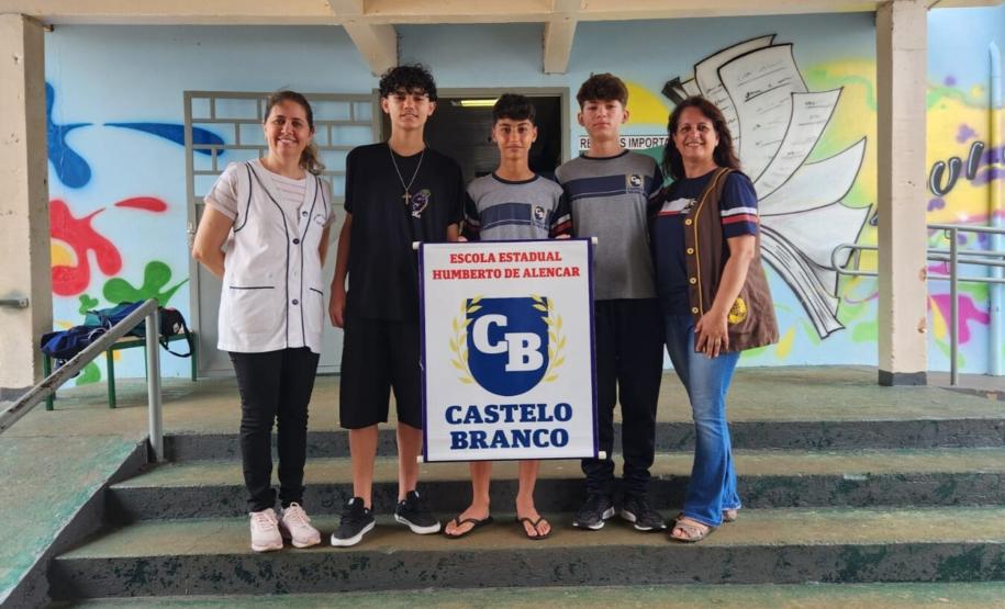 Com 3 medalhas de ouro em Olimpíada, alunos do Paraná viram referência em inovação