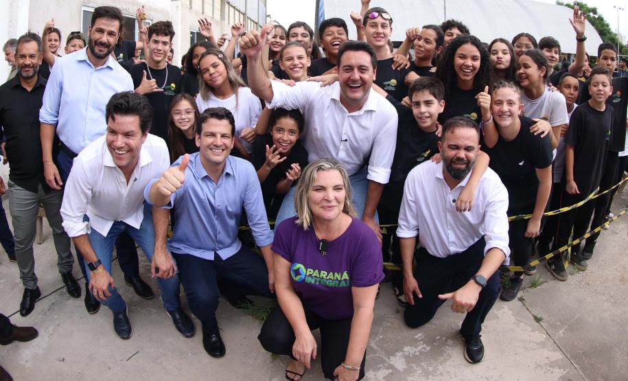 Paraná lança pacote pioneiro de serviços digitais com IA em parceria com o Google