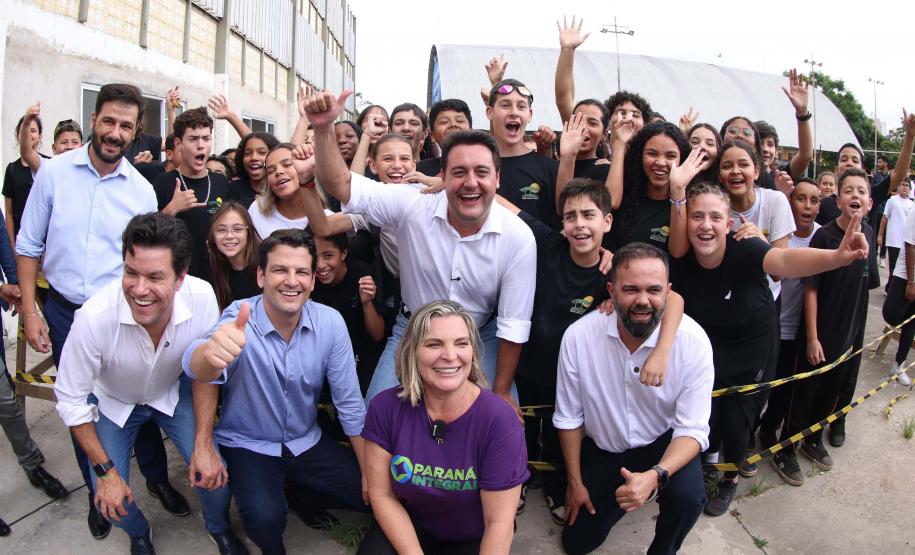 Paraná lança pacote pioneiro de serviços digitais com IA em parceria com o Google