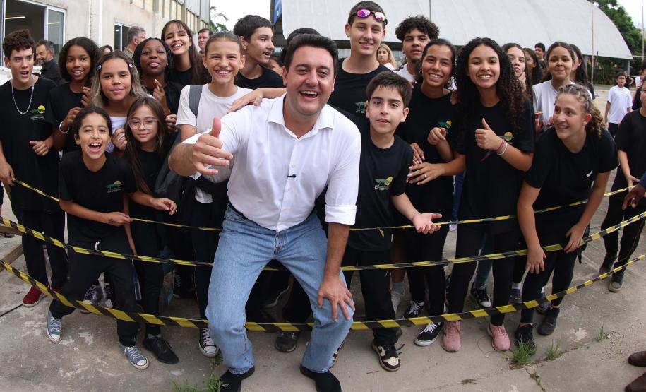 Paraná lança pacote pioneiro de serviços digitais com IA em parceria com o Google