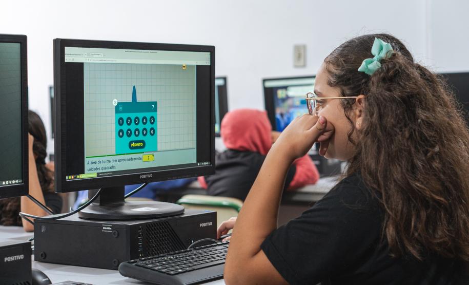 Com IA no currículo, Paraná tem 500 mil de alunos impactados pela educação tecnológica