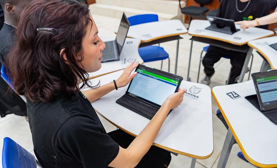 Com IA no currículo, Paraná tem 500 mil de alunos impactados pela educação tecnológica