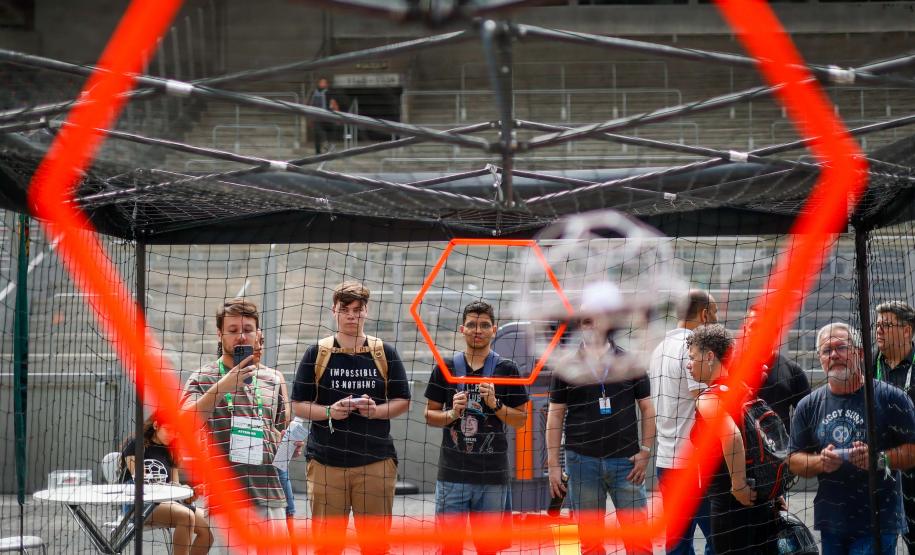 Paraná apresenta startups e serviços públicos tecnológicos na abertura do Smart City Expo