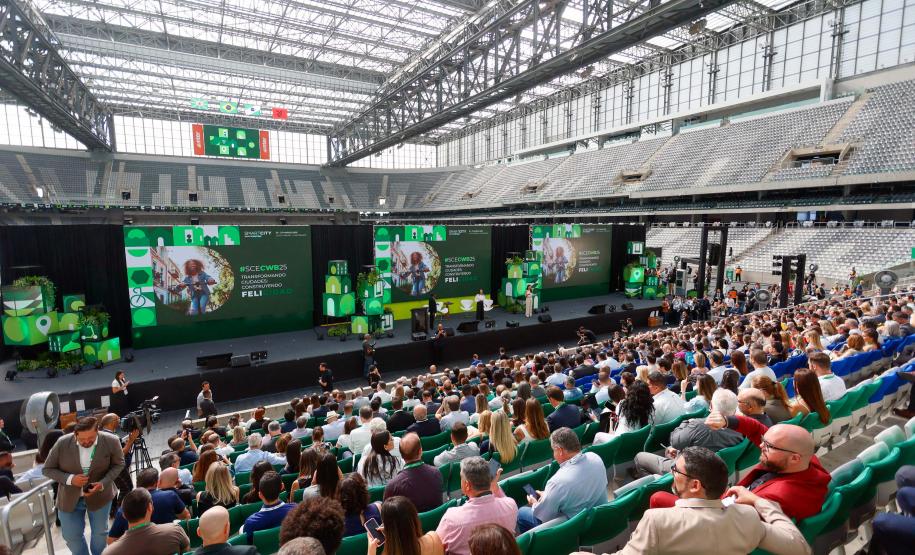 Paraná apresenta startups e serviços públicos tecnológicos na abertura do Smart City Expo