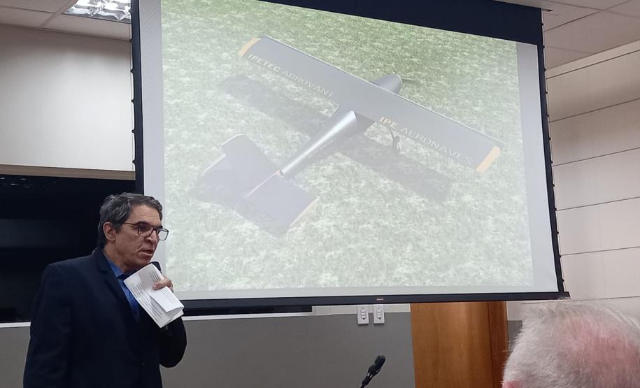 Pesquisa do Paraná desenvolve avião agrícola de pulverização não tripulado